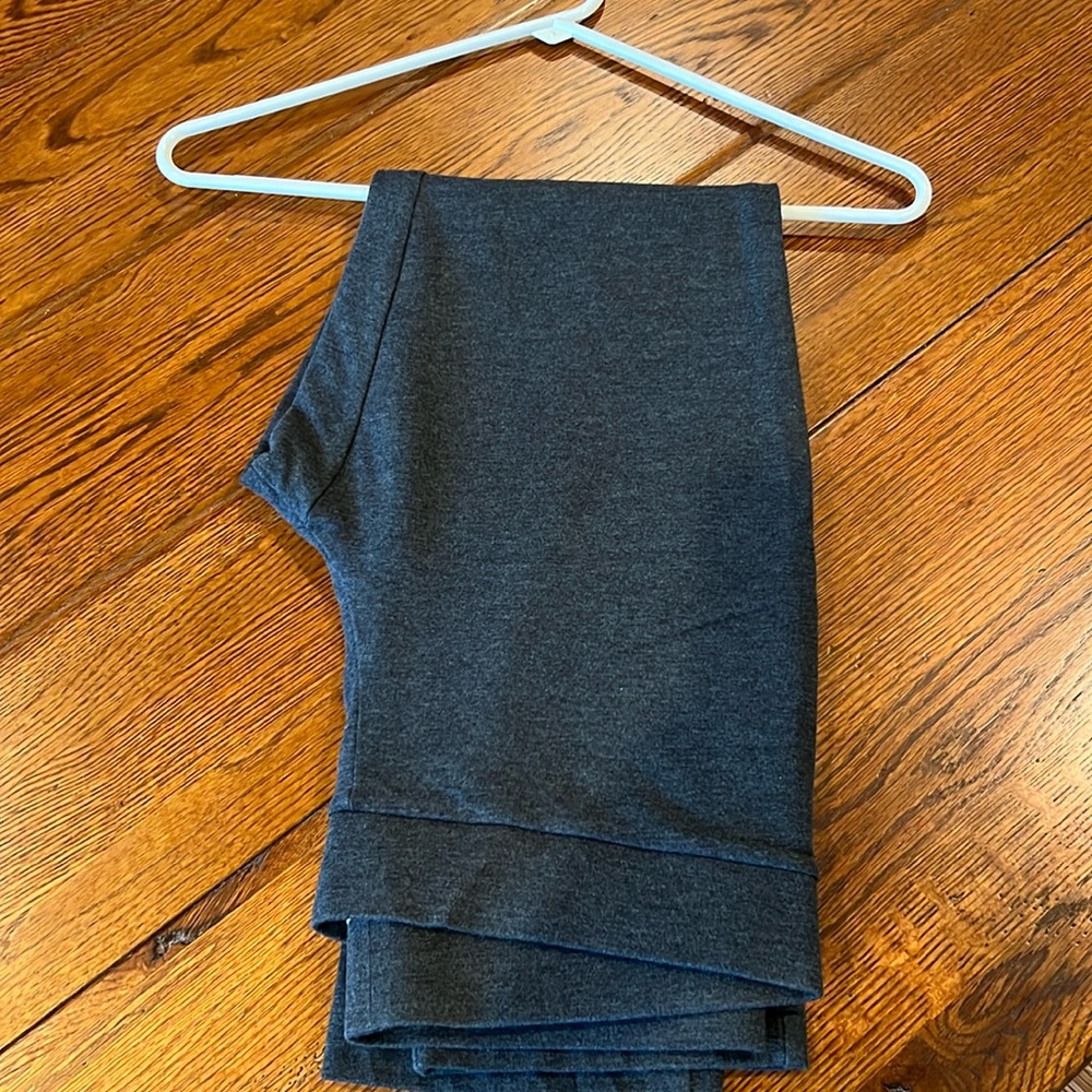 J Jill slim leg grey pants sz S petite. Preowned